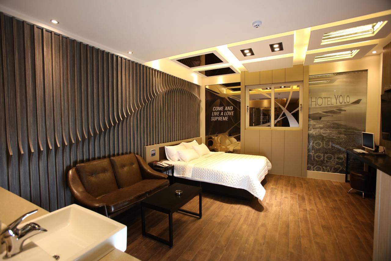 Hotel Yolo Chongnae-dong Экстерьер фото
